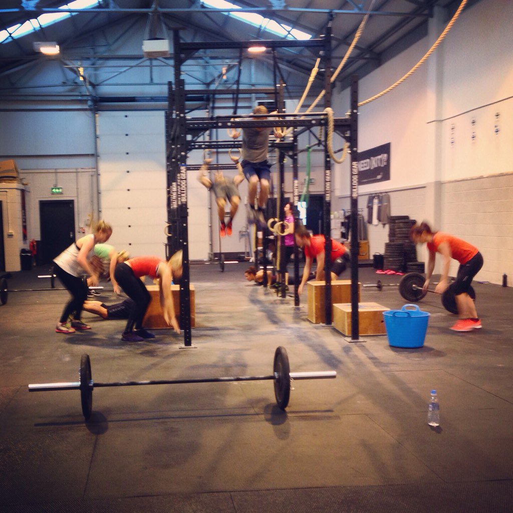 CFHawkEye's tweet photo. Saturday hitting up hero wod 'Tyler'.... #cheeky #herowod #crossfit #saturdaysession #hawkfit #muscleups #sdhp https://t.co/gctJ5K3k0M