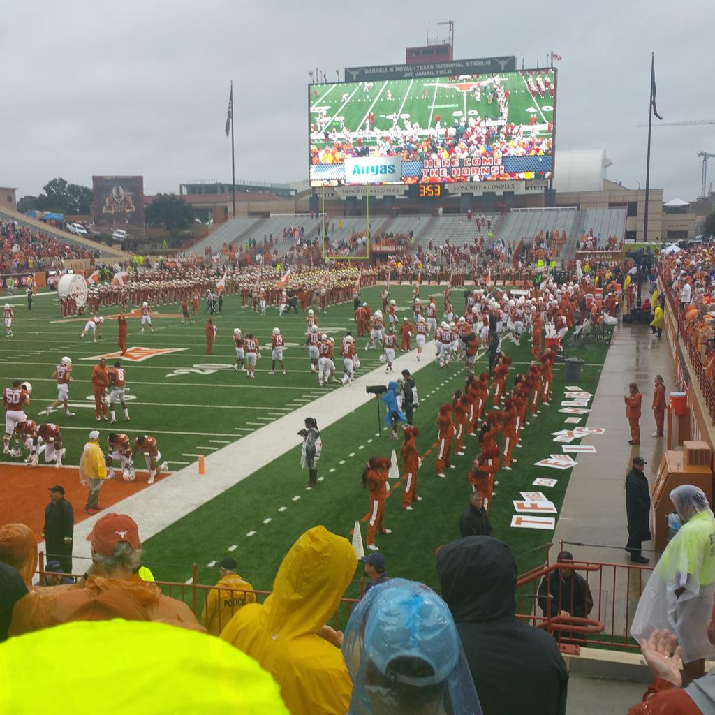 TEXAS_TRU3's tweet photo. Anything to support our team. SOAKED in Burnt Orange #TexasFight #TexasTrue #ForBevo #RaisinFingers https://t.co/FF2x3gM9IO