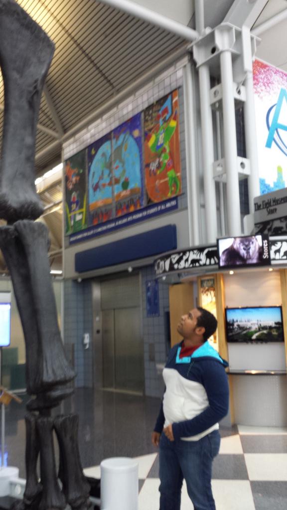 CoreLabsx0's tweet photo. @jeanr464 contemplates great thoughts. En route to Australia testing  #GlassNav @LeMoyne @MaddenSchoolLMC https://t.co/ibyLC6iamv