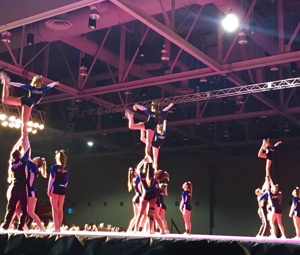 rne_55's tweet photo. Let's hear it 4 Cheer St. Louis archangels #hallojam @JAMfestEvents https://t.co/7oqhQ7hw2W