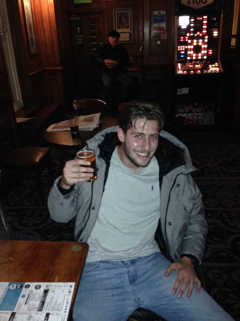 CigsAndPapersFC's tweet photo. It is with great pleasure we announce the contract termination of @Harry_Walford #wehatehalfpints https://t.co/NNZWvpJX7E