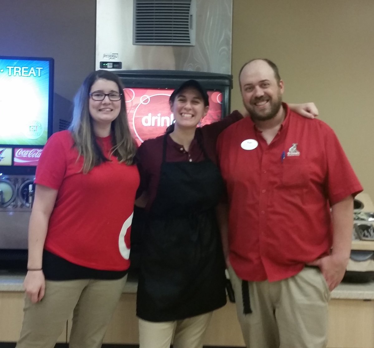 #T1244 is truly taking over #T619! <a href="/ReimerCasey/">Casey Reimer</a> <a href="/lukehawkinson2/">Luke Hawkinson</a> <a href="/katiekosanke/">Katie Archer Kosanke</a> #notpictured <a href="/a_frankey/">Alex Frankey</a> &amp; <a href="/LoSimp_/">Lauren Anderson</a>