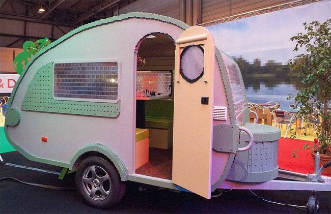 Giant, Fully-Functioning LEGO Caravan Breaks World Record - bit.ly/1GlyqWs