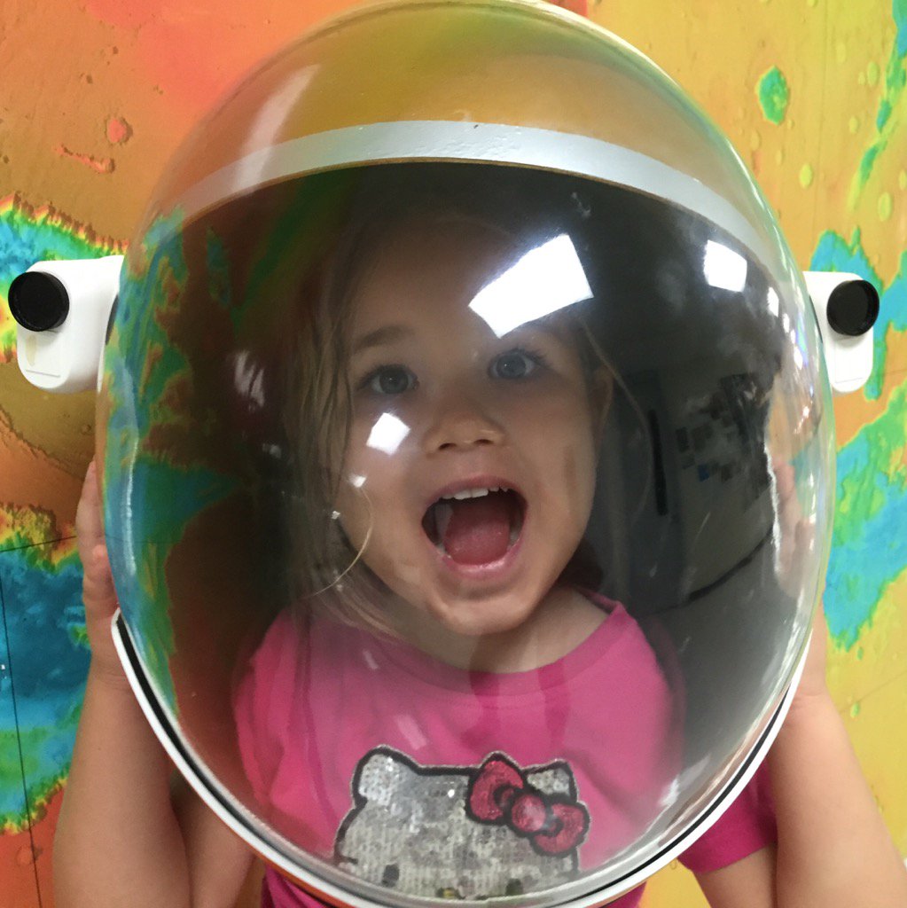 MartianHelmet's tweet photo. Kids love #MartianHelmet at the #SOESThawaii #SOESTopenhouse. Come by and see us! #marsgeneration https://t.co/QLSiZHaql9