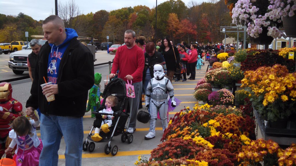 Bring on the trick or treating at 4282! Over 100 kids!