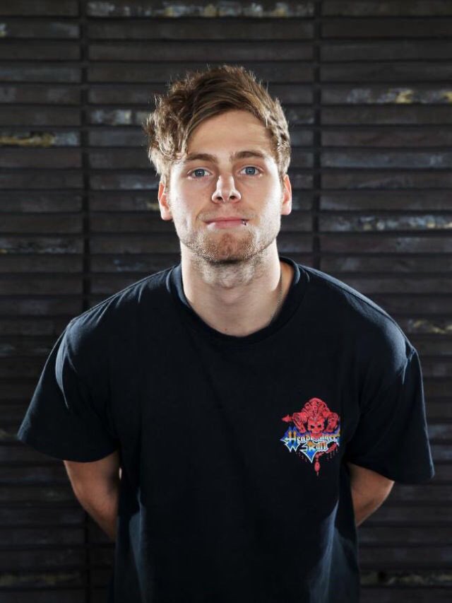 bye (@dxscendants) on Twitter photo 