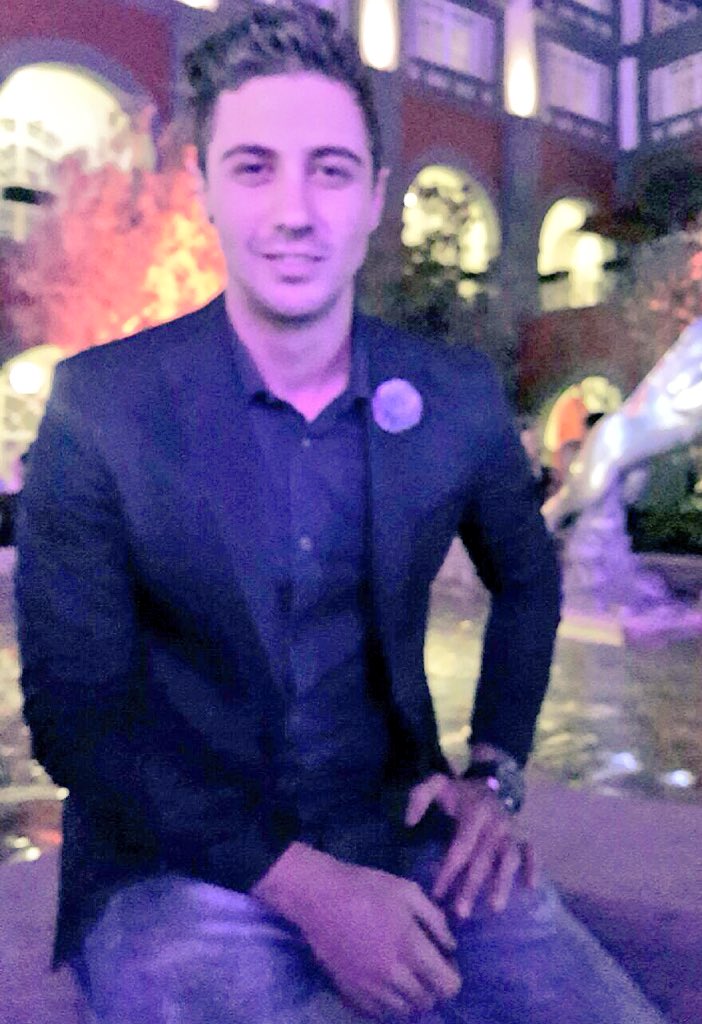 MMAgency_'s tweet photo. Nuestro @PabloMaba ayer #ExperienciaMAXWELL @FSMexico @CentralOz @OnsolutionsMX @Jaguar #TanPerfecta https://t.co/6v7PW5GHzJ
