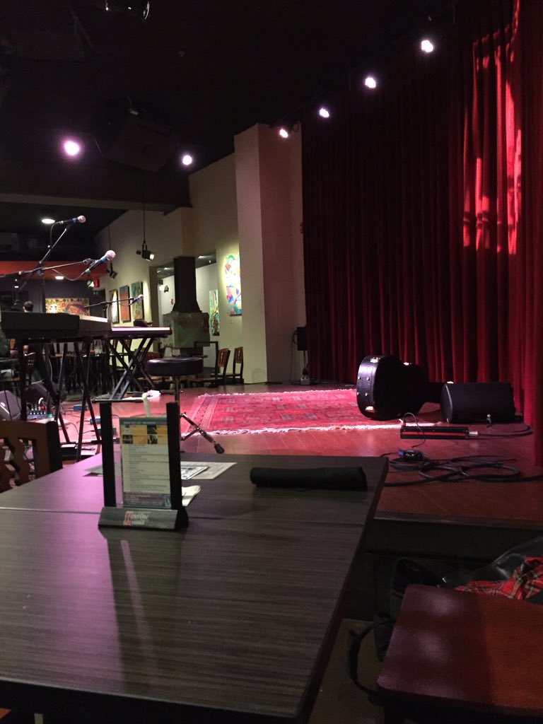SunBrotha's tweet photo. Stage is set for tonight at @WCLatTheQueen #wilmington #singer #songwriter  #live https://t.co/47MzesHHD9