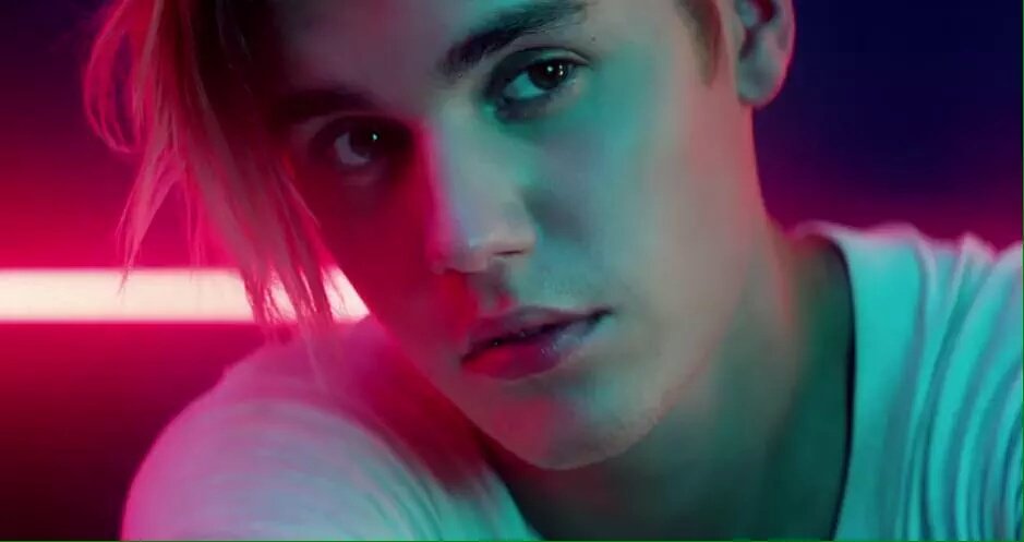 NiallJustinx's tweet image. Tiene carita de bebe
#EMABiggestFansJustinBieber