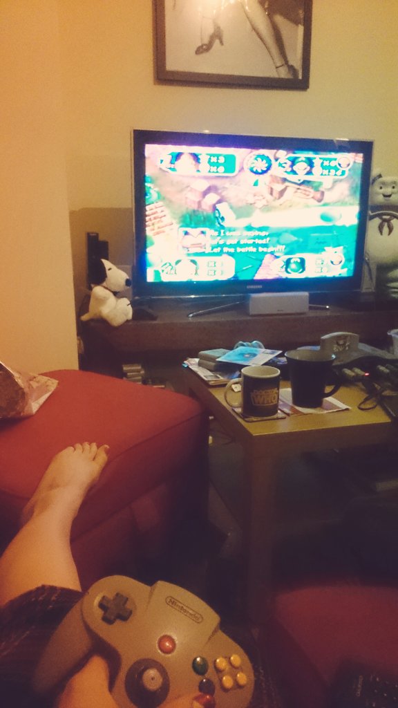 StephanieJay_UK's tweet photo. Night in whupping some anus on Mario Party vs @smcmahon1138 @jaxface @NickandKnack
#Marioparty #n64 #dkrules https://t.co/kbQsl1Xcb4