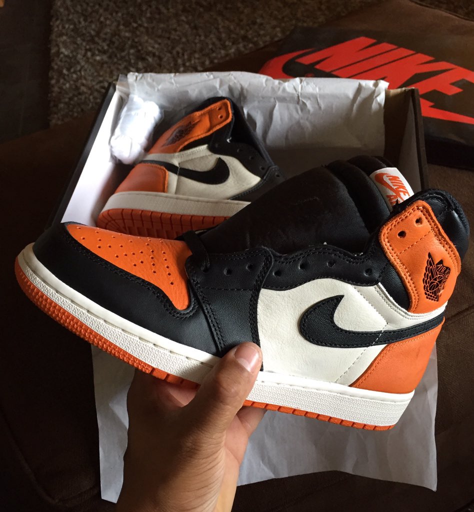 A2K4Life's tweet photo. The wait is finally over! S/O to @Vick904 for the smooth transaction and quick shipping👌🏽#SBB1 #AllDatAndABagOfChips https://t.co/VLsRXa8fwt