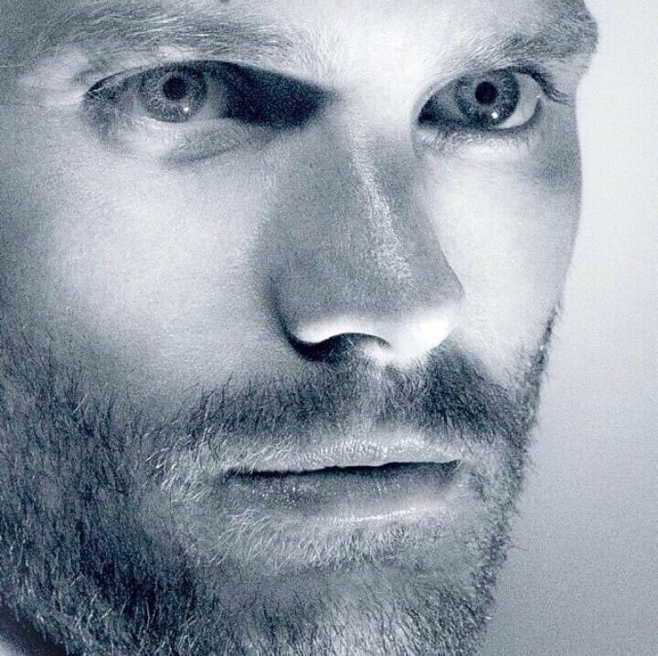 ChrystianGrey's tweet photo. No pierdas por error a quien te quiere y no intentes querer por error a quien no le importas.. #ChristianGrey https://t.co/CeB4L2Aomj