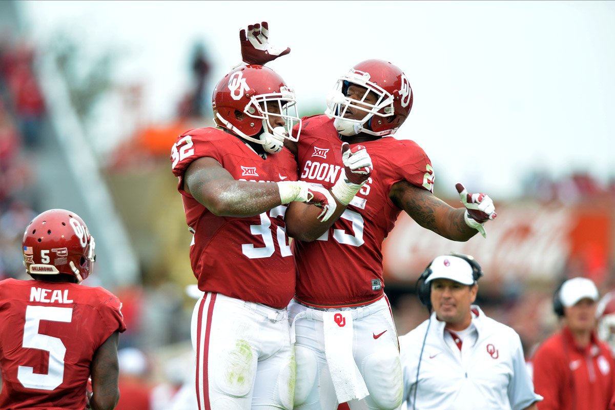 OU_Football's tweet photo. "Did we just become best friends?" https://t.co/K5EY4CDzyf