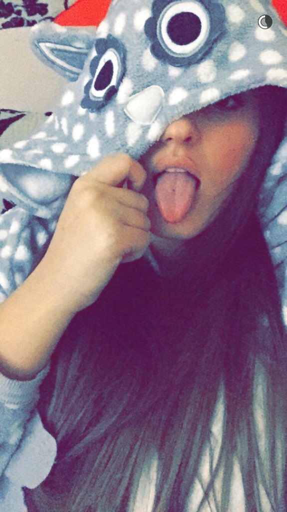 alisaenca's tweet photo. babyyyy #luvumyqueen @EncaHaxhia ❤️ #encatics ❣ https://t.co/DRyLgdnL01