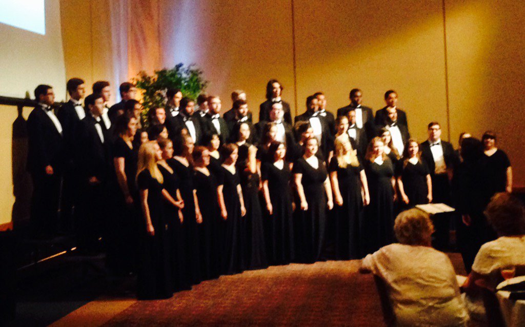VistaspKarbhari's tweet photo. From accompanying the Rolling Stones to performing at #utaparentsweekend the @utarlington ACapella choir is the best https://t.co/snuTeIYUFk