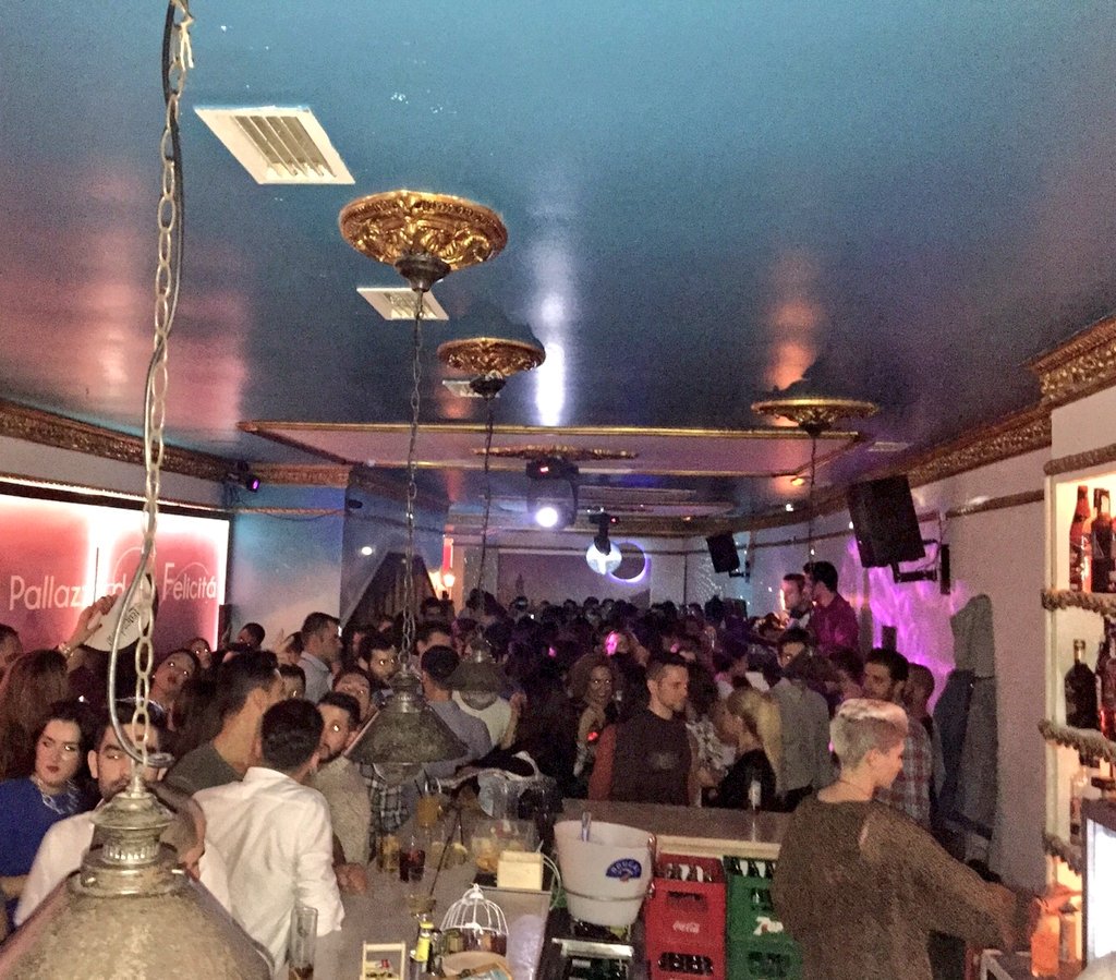 Reventó la Góndola!
Sábado 24 Octubre...
#Sábado #Gondolier #Badajoz
#fiesta #cascoantiguo #estápasando