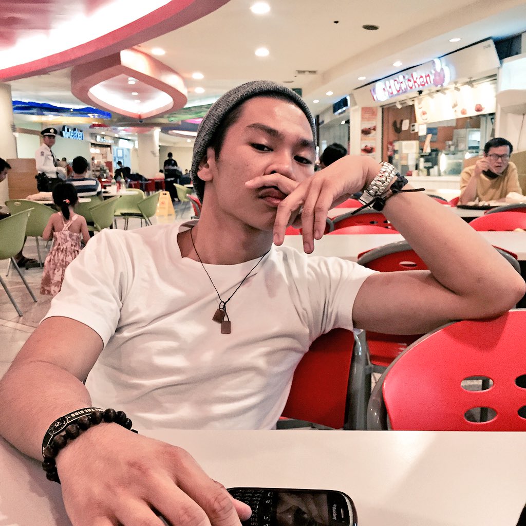 sydneyvja's tweet photo. Gonna be at the #MaximumGroovity later to support this super busy boy. I love you Bey, good luck! 💪🏼💃🏻 #Armada https://t.co/JoDUQ3PmXw