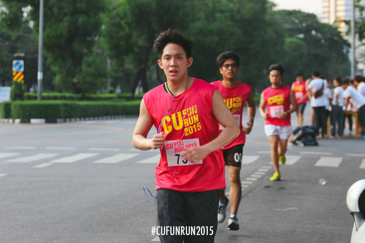 chulacuteboy's tweet photo. งาน #cufunrun2015 เมื่อเช้าคือดี 
#chulacuteboy เพียบบบบ ><

/// แอดมินกุ๊กไก่ https://t.co/0qAj3iyvzv