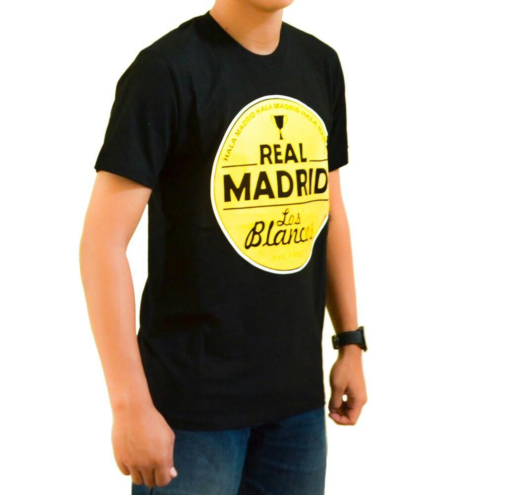 redemde's tweet photo. siang2 panas gini enaknya di rumah aj sambil #weekendorder di #redemde, betul ga @PocongRMCF 😎 https://t.co/V6E4WiqGEJ