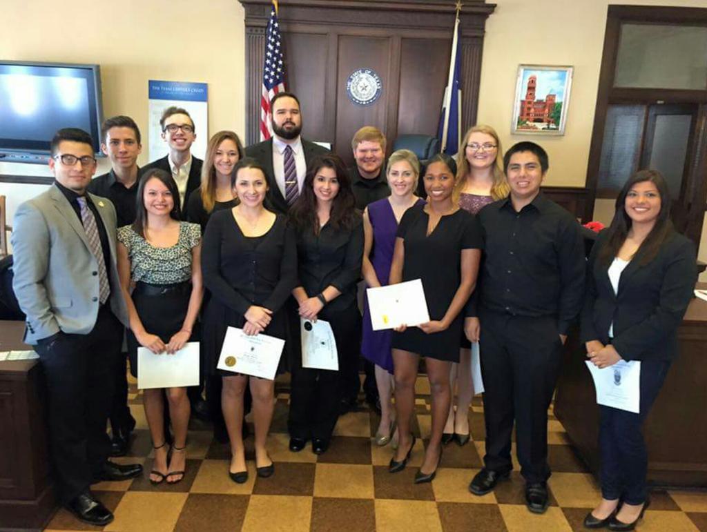 UTSA_PAD's tweet photo. Congratulations to all of our newly inductees to Phi Alpha Delta UTSA!!! #PAD #UTSA #UTSAPAD #Pre-Law https://t.co/Apk7AfTTqK