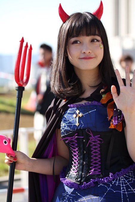 ハロウィンファッションを考える 女の子は大抵黒で来るわけだが 男は ナルシストで何が悪い