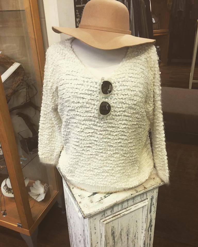 ModernRevival01's tweet photo. Come stop by Stylezone fashions in Downtown Squamish and checkout our newly created line, Modern Revival! https://t.co/w5RDC7xSeC
