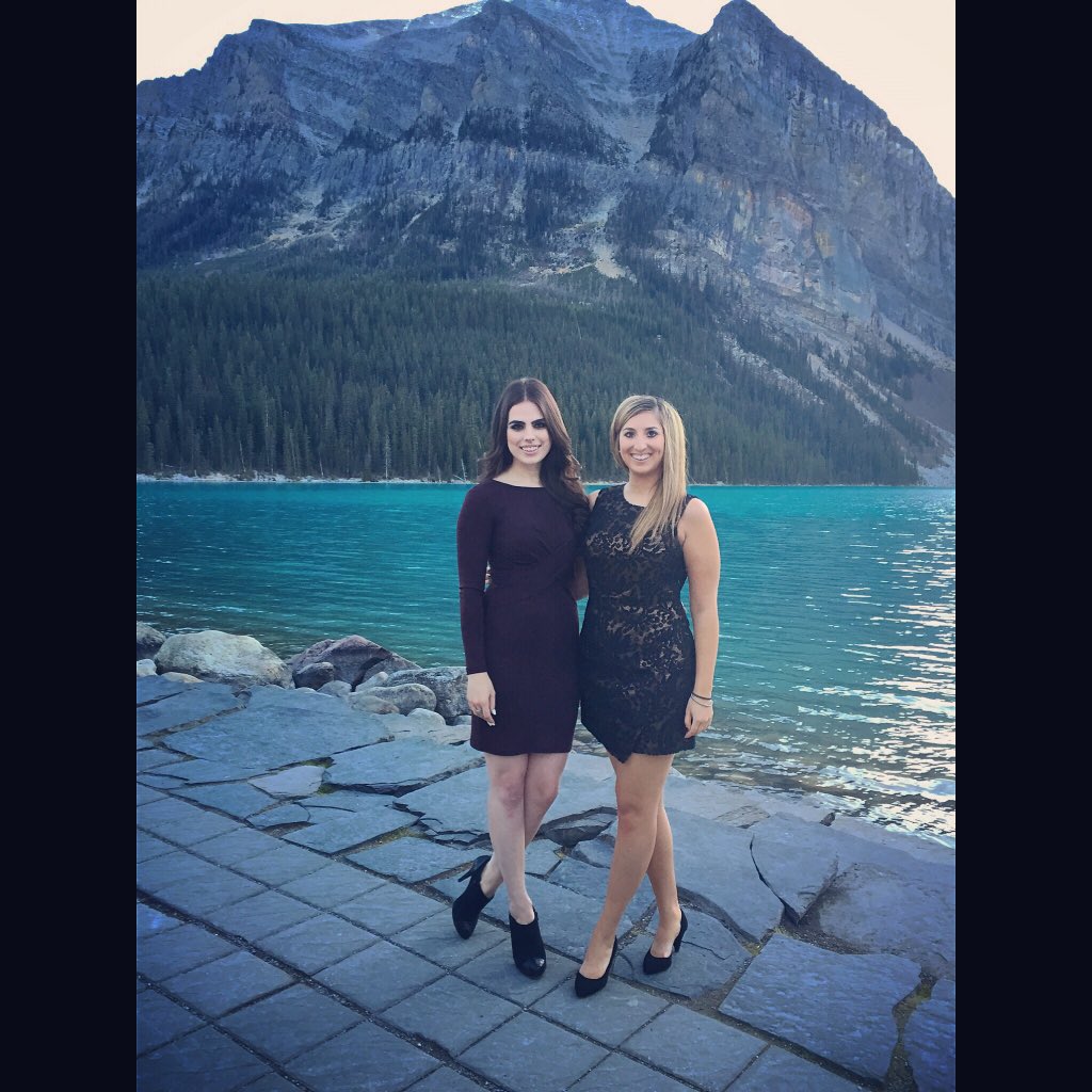 missamandae's tweet photo. Couldn't leave Lake Louise without the classic pic 🙊😍👌🏻 #arpaconference2015 #lakelouise #fairmont #revitalizingrec https://t.co/0jDJyFsTnn