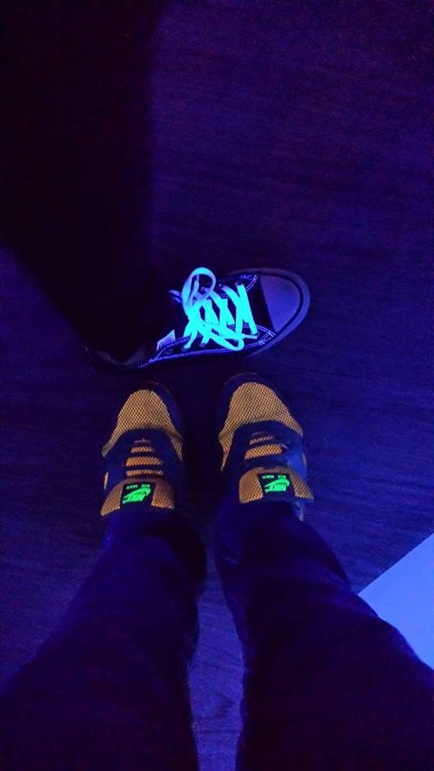 Angellic13's tweet photo. #sweetkicks #bffs https://t.co/gRNTSlvue9