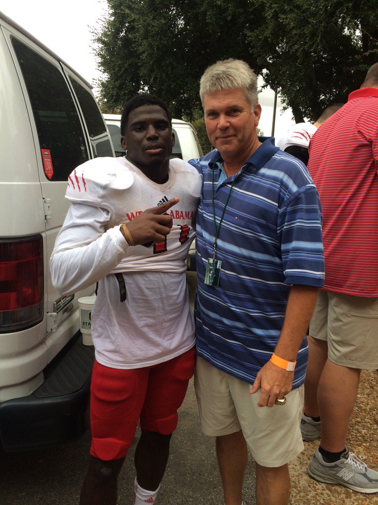 It's always great to see former players like @ImFasterThanYa play at the next level.