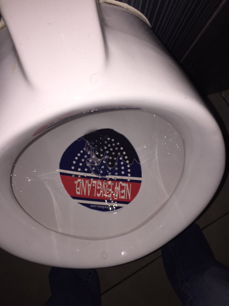ChasenRP's tweet photo. Nothing better to piss on than the New England Patriots @ColtsGrille @hoffer27 @BrettFlava #colts4life @vandym39 https://t.co/maz3FO7Fom