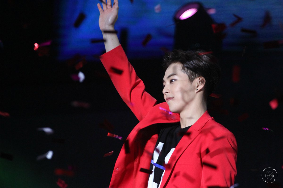 XIUMIN ❆ THAILAND {slow} tweet media