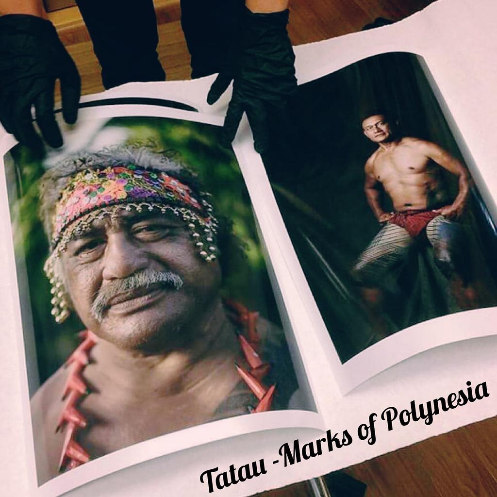 TaupouTatauAndy's tweet photo. #tatau #marksofpolynesia #janm #exhibition2016 #suluapetatau #polynesian #tataumaster #tradition #past2present https://t.co/HRUhUUVPqQ