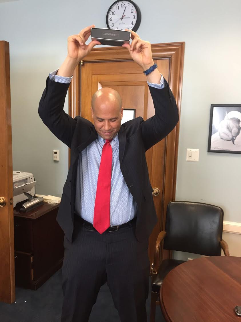 CoryBooker's tweet photo. I heard the House was in need of a Speaker. https://t.co/VzU9r3PlOv