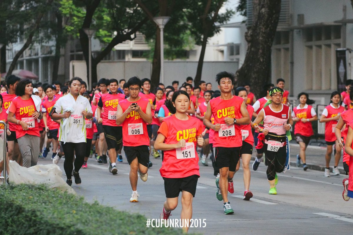 sgcu_chula's tweet photo. จบลงไปแล้วนะคะกับงาน #CUFUNRUN2015 "วิ่งยังไงให้ฟัน รันยังไงให้ฟิน" แล้วพบกันใหม่ปีหน้าค่ะ https://t.co/UR7eeQNzNU