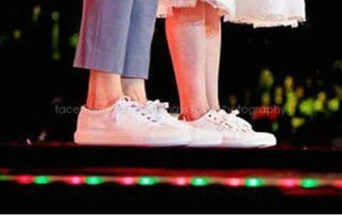 ReyesArco's tweet photo. Coincidence or Couple Shoes? @mainedcm @aldenrichards02 @EatBulaga @nicoletteannmc @r_faulkerson 

#GodGaveUsALDUB https://t.co/3KZ06eGYny