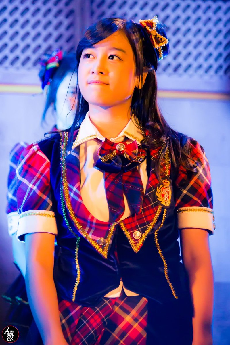 agansam's tweet photo. Syahfira Angela Nurhaliza [ @S_AngelJKT48 ] #PBIC2015 https://t.co/IuXiAoIOmv