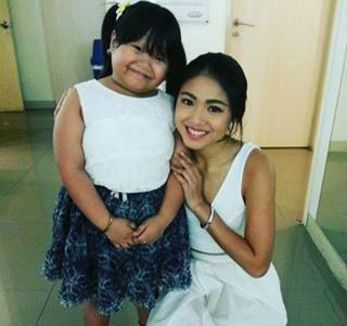 shidiembee21's tweet photo. Our Nadya with the makukulit and talented kids! :D #OTWOLSpreadTheLoveTour https://t.co/zWQOrtEtyL