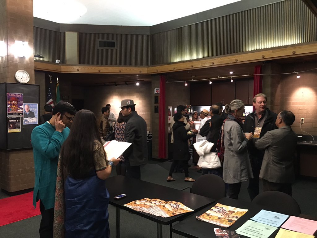 Shahkaal's tweet photo. #SSAFF2015 evening screening with "Dho Dala" "Songs of the Bards of Bengal", "The decision" &amp; "The strange familiar" https://t.co/qUMnu0Bs3r
