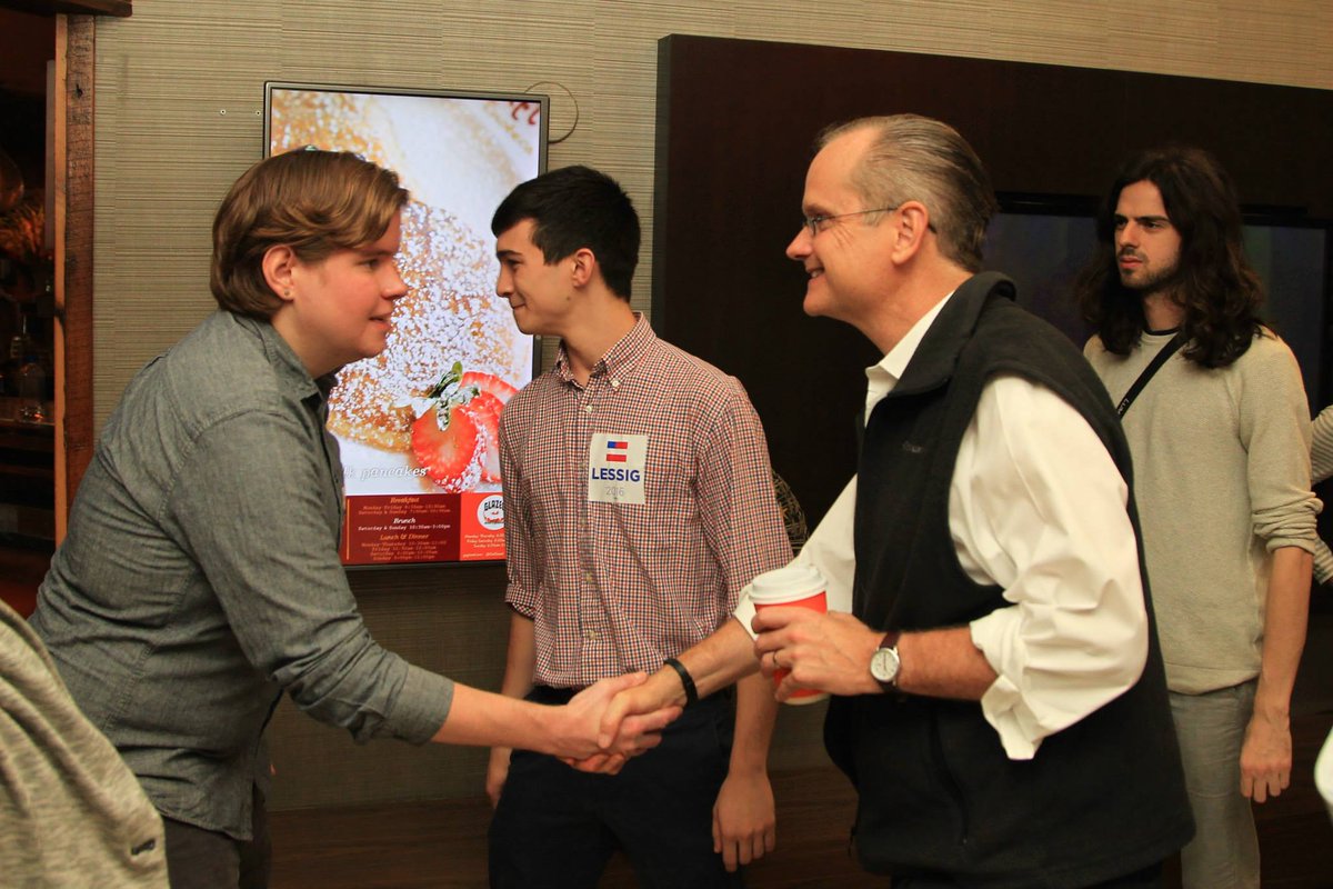 brettneese's tweet image. met @lessig today :)  #LetLessigDebate