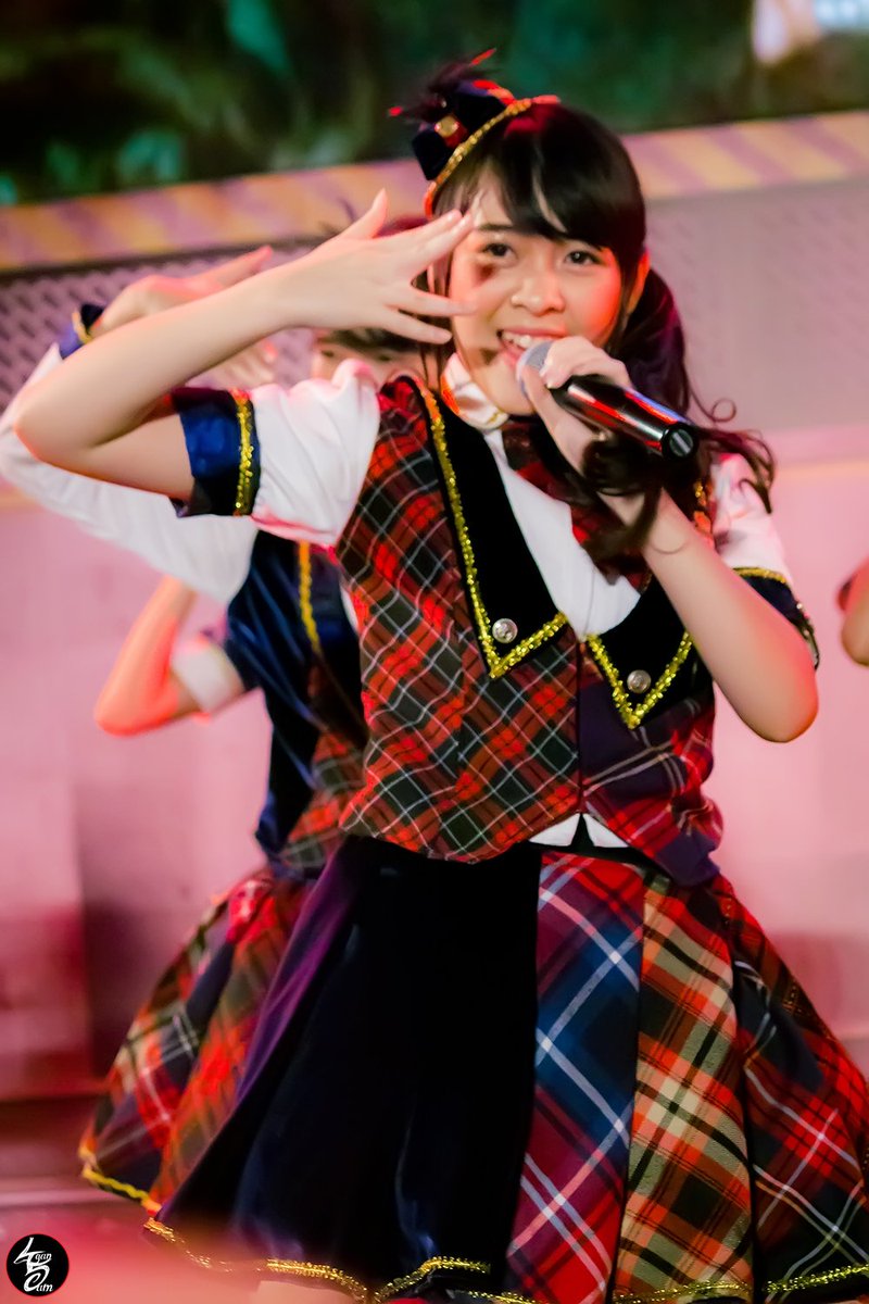 agansam's tweet photo. Aninditha Rahma Cahyadi [2] [ @R_AninJKT48 ] #PBIC2015 https://t.co/OncAKXiVBq