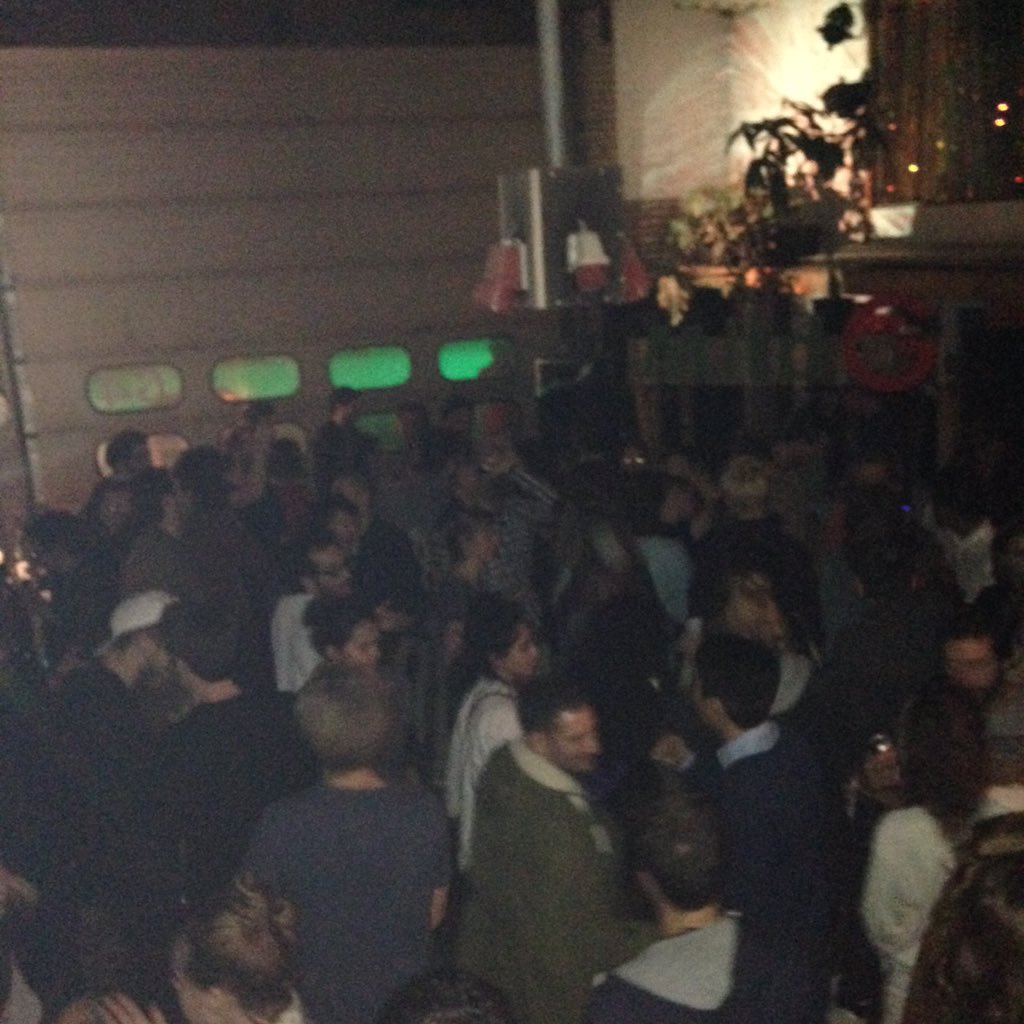 Die draaiende plant doet z'n werk goed. #robheid #sectiec