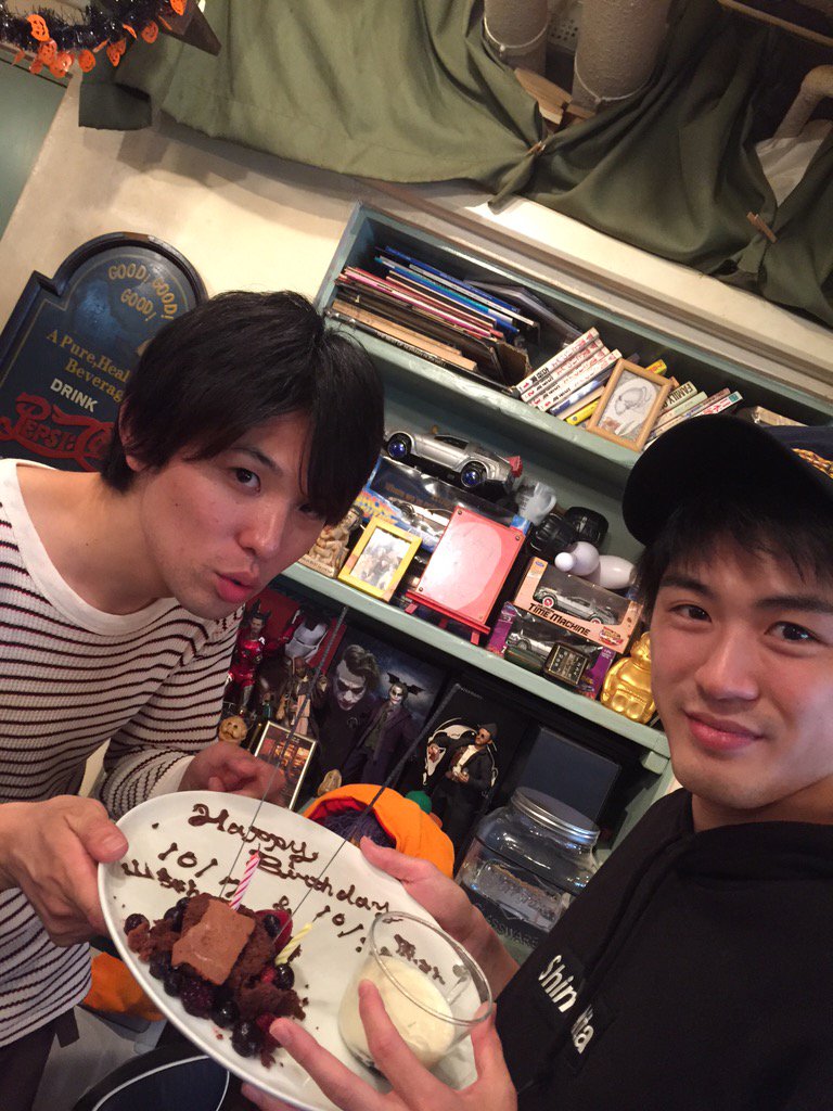 8ryoko's tweet photo. 朝劇 下北沢『下北LOVER』日曜日チーム千秋楽！毎回今回が一番面白いって思う！ゲストは福永マリカｻﾝ、２度目だけど道明寺スイッチ入ったとこお茶目で可愛い。アフターJOYは絵美ちゃん「踊り」ホント好き♡今から12月が楽しみ https://t.co/dpzofnDmVi