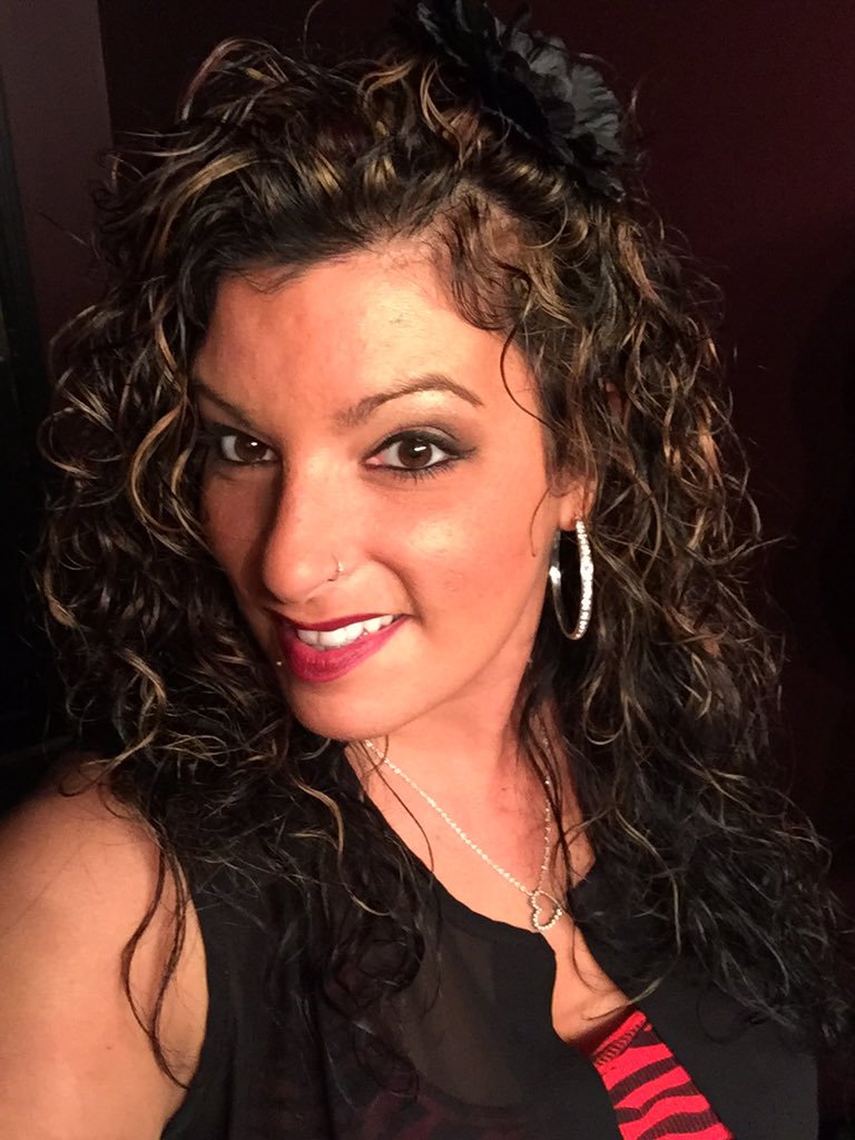 Juicy2369's tweet photo. Don't save her... She don't wanna be saved! https://t.co/lyzVOOjfiN
