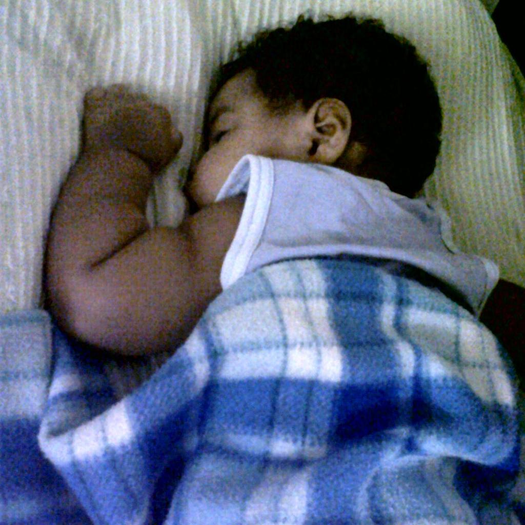 suzekorutinario's tweet photo. Durmiendo Buenas noches!
Baby degran. #Abith
#Infinito #Love https://t.co/MsCUSM4XFu