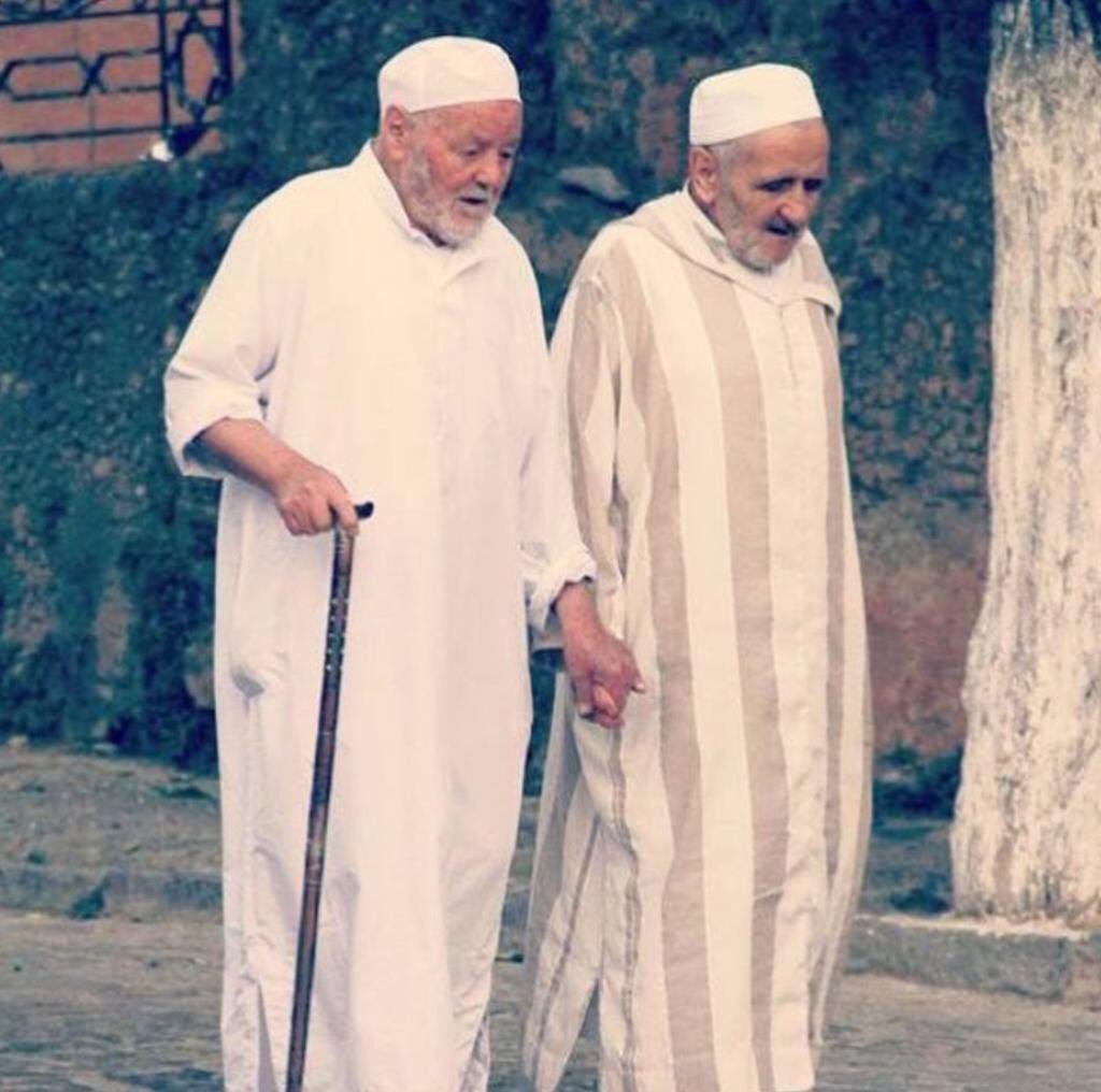 abdelM9's tweet photo. La fraternitΓ© en une image.. #212Squad #TeamMaroc #Zone212 #MAGHRIB https://t.co/5Ss32n1NKD
