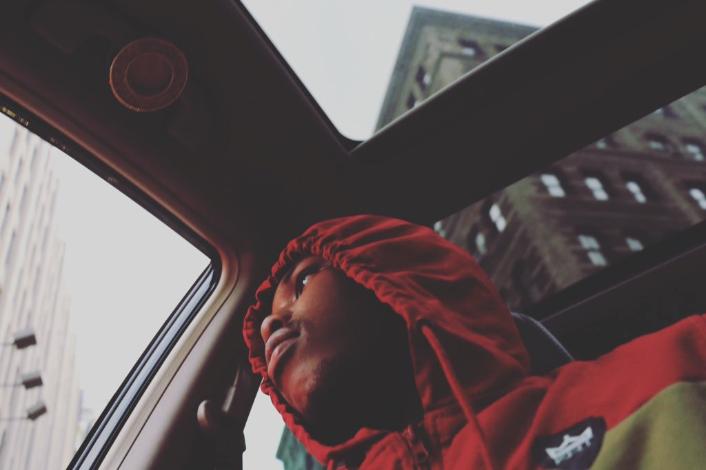 doublergang2's tweet photo. aint no turning back from here . #pftw #strivers #newyorkcity #recessisover #golden #imdrawn #northbound https://t.co/q0ZoPY83gK