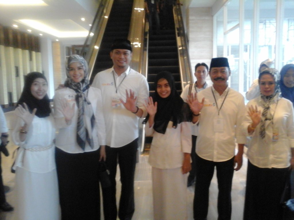 <a href="/ianlatanro/">AdnanKio</a> <a href="/AdnanPurichta/">Adnan Purichta</a>.hehehehhe.
G sia2 nunggu lama. Akhrx bsa foto bareng lagi.
Terbaikkk memanggg pang5 gowa.