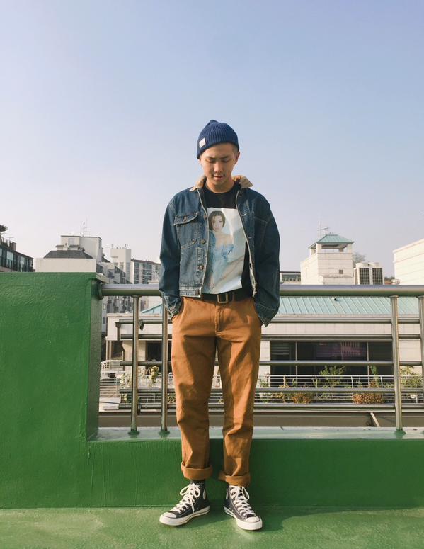 BTS_RapM07's tweet photo. 예쁜언니 on my chest #김데일리 https://t.co/rqGXUea7g1