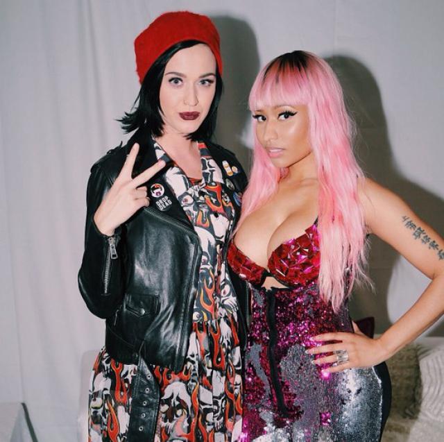 arianaminaj5h's tweet photo. Happy Birthday, @katyperry! #HappyBirthdayKatyPerry https://t.co/8Vw0nI3K83