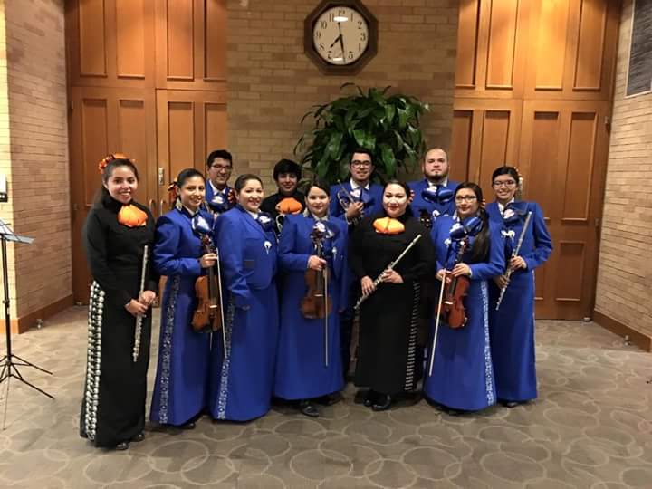 UTA_Mariachi's tweet photo. Meet you Fall 2015 Mariachi Los Potrillos
#utaparentsweekend https://t.co/uckbWE2nYo